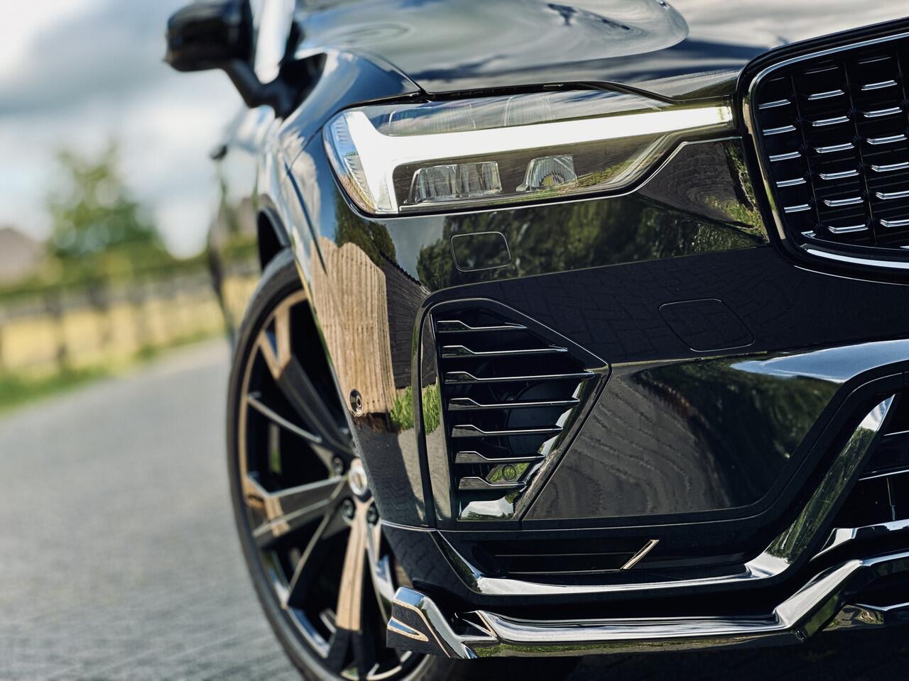 Volvo XC60 2.0 T6 Hybrid | AWD | Dark Label | Pamoramadak | Luchtvering | Apple Carplay | Stoelverw voor/achter | Incl BTW