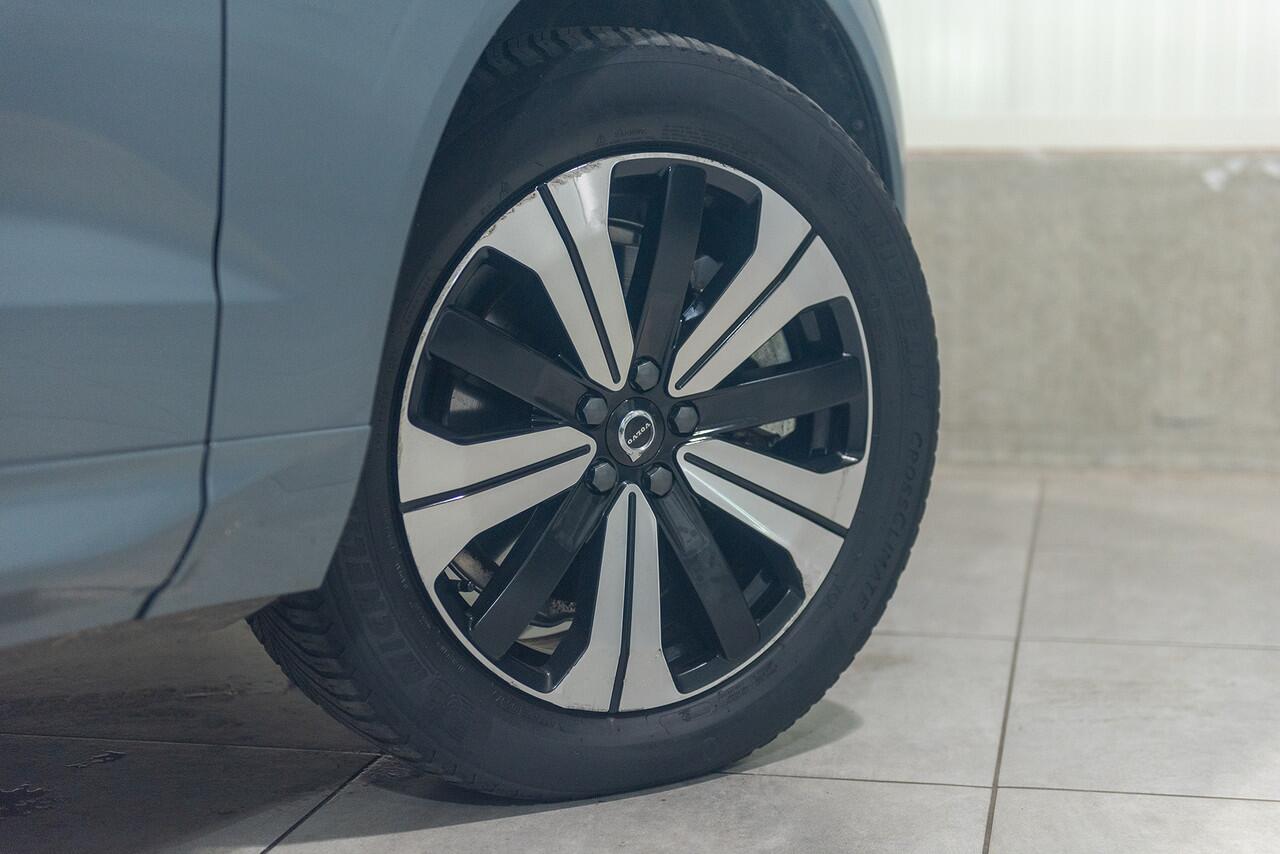 Volvo XC60 T6 Aut. Long Range Plus Dark Leder Parkeercamera 350pk