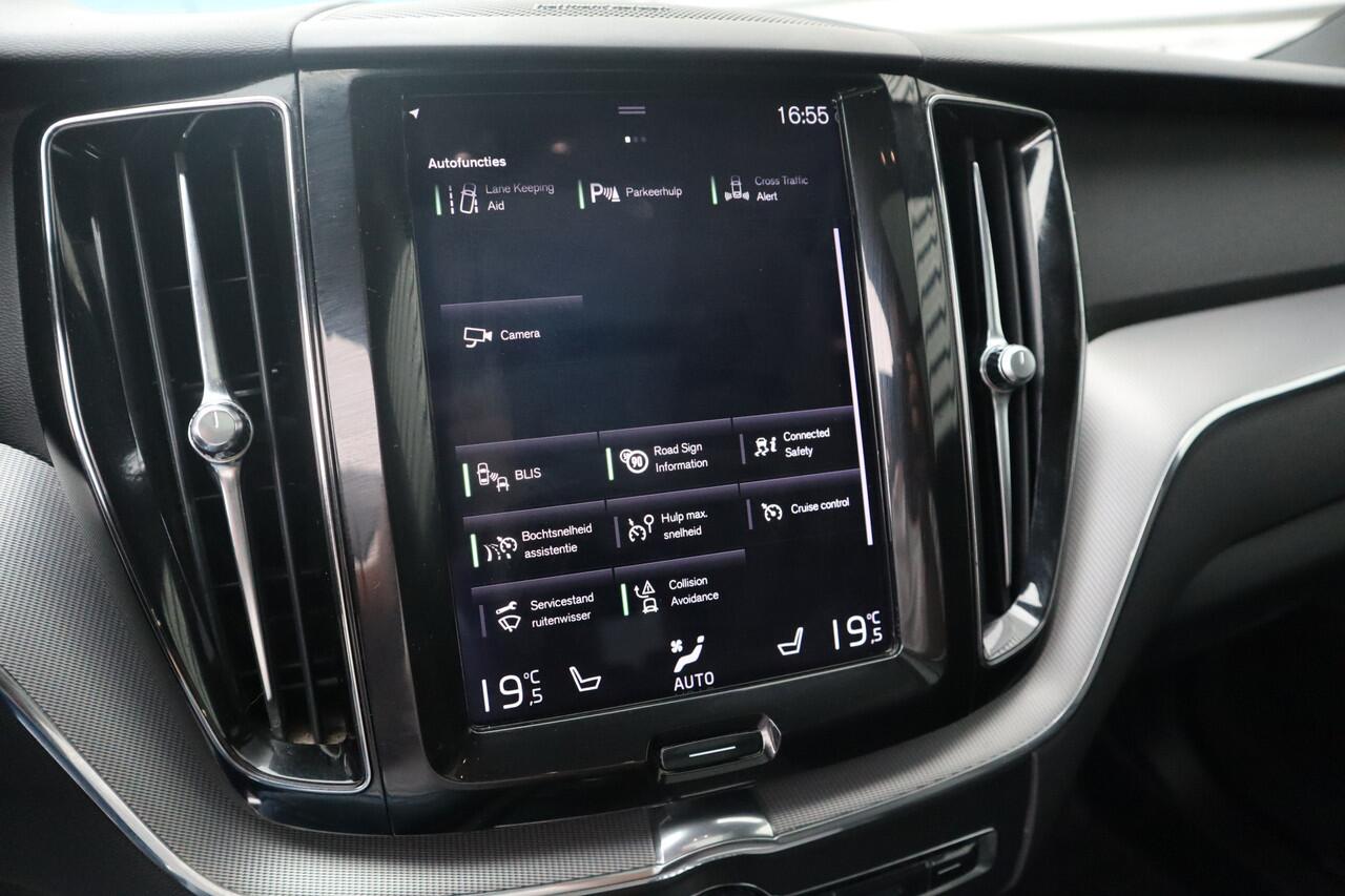 Volvo XC60 2.0 T8 Twin Engine AWD R-Design Luchtvering / Harman Kardon / Panorama dak /