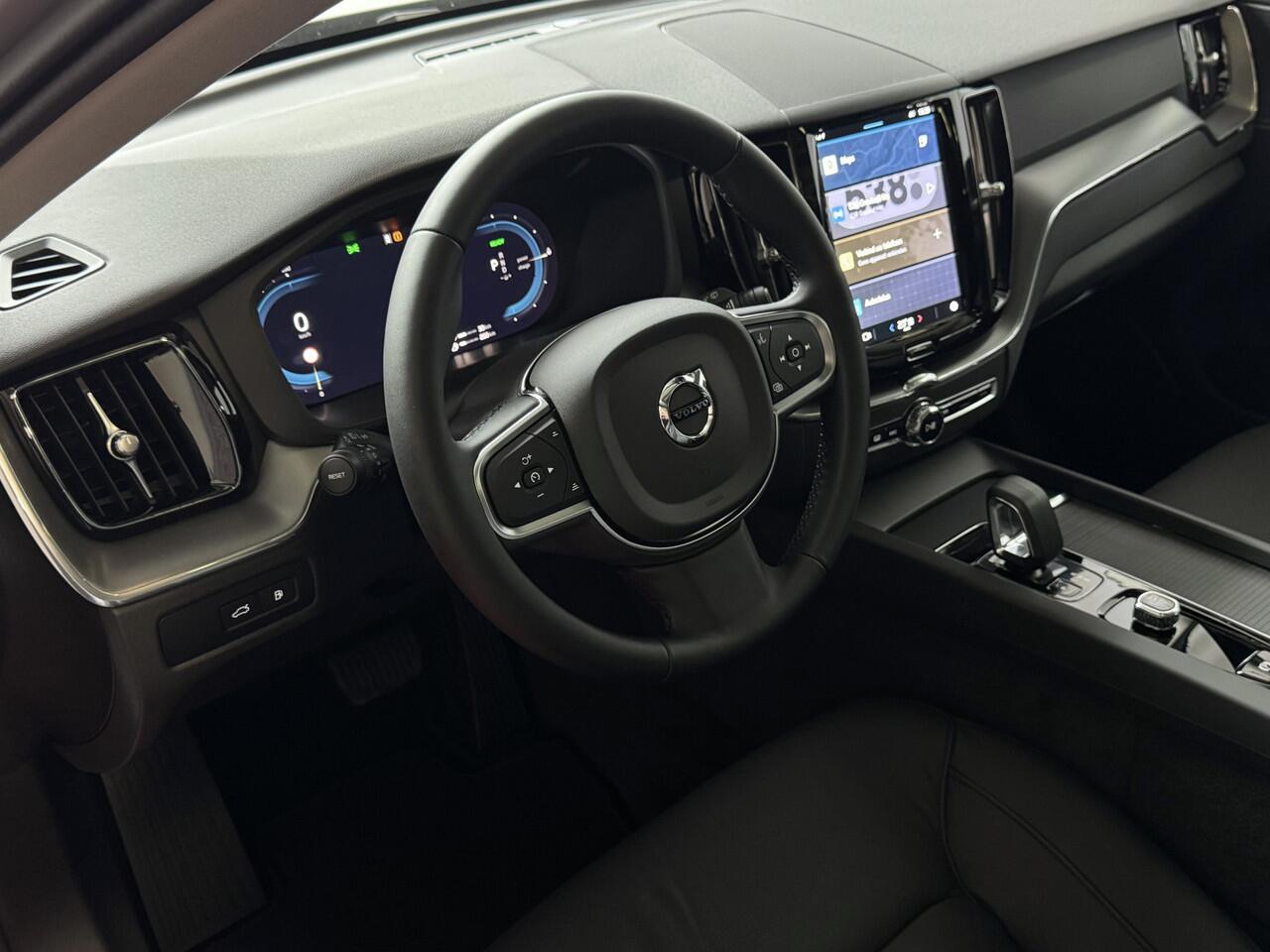 Volvo XC60 2.0 T6 350PK PHEV LEER AWD LONG RANGE PANO PERF.AUDIO ELEK.KLEP phev ? Top Auto's Wijchen , Altijd een Ruim aanbod van Volvo's i BUSINESS / CORE / BRIGHT / DARK / ULTRA DARK / PLUS DARK / BLACK EDITION / ESSENTIAL / T6 / T8 ?