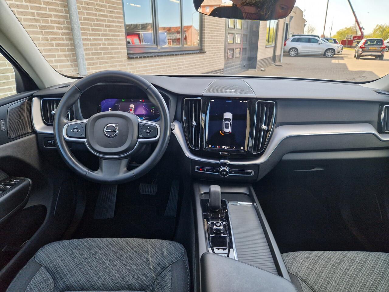 Volvo XC60 2.0 T6 Plug-in hybrid AWD Inscription Panoramadak | Harman Kardon