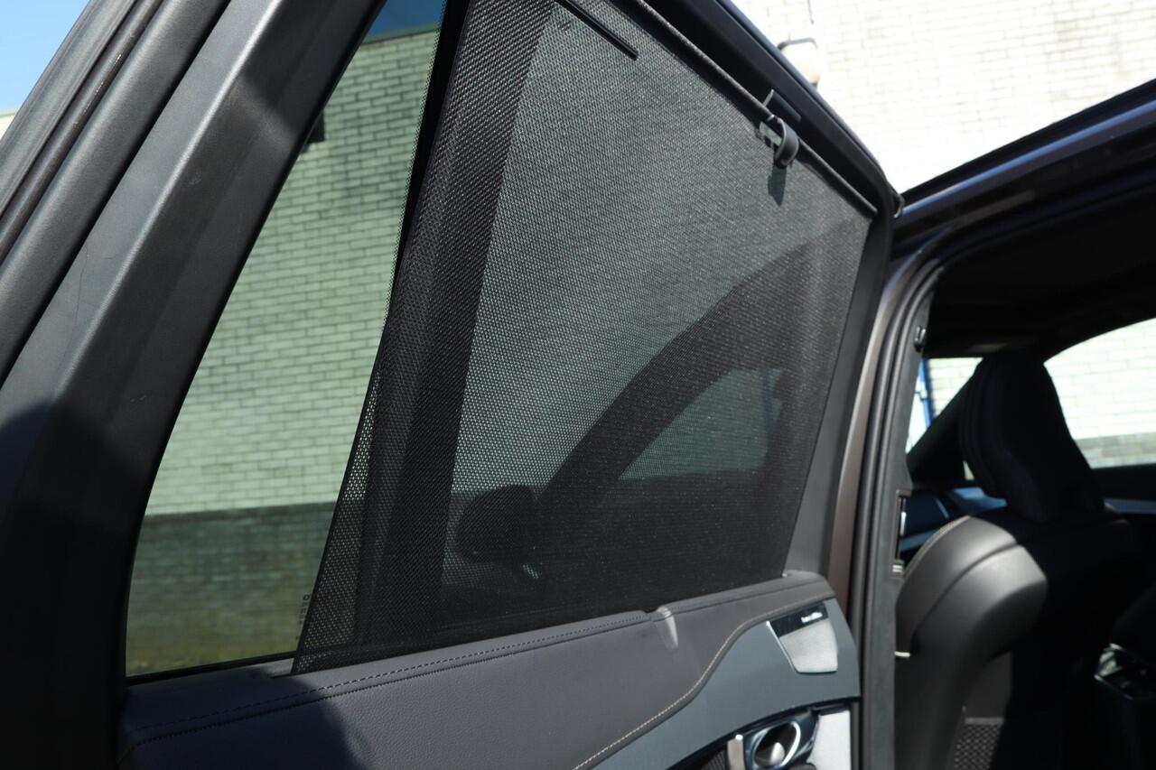 Volvo XC90 2.0 T8 Recharge AWD Ultimate Dark | Luchtvering | B&W Audio | 22"