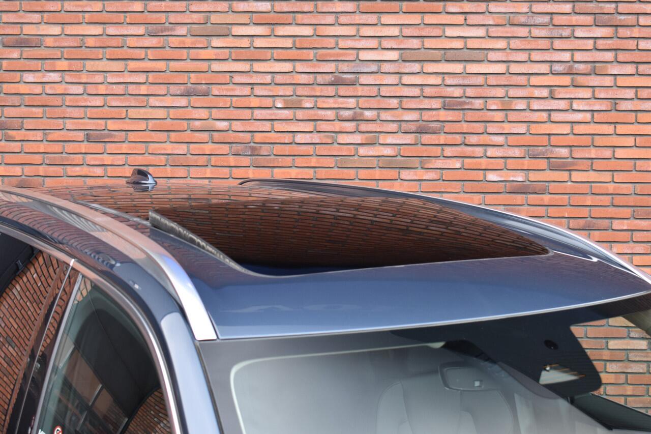 Volvo XC90 T8 455PK Plug-in hybrid AWD Ultra Bright | Trekhaak | Luchtvering |