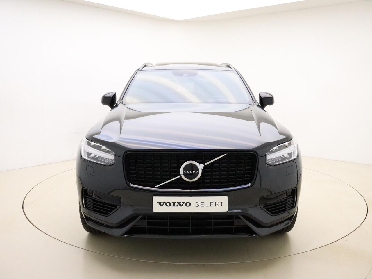 Volvo XC90 T8 390PK AWD R-Design / Luchtvering / Bowers en Wilkins / Geventileerde stoelen / Geïntegreerd kinderzitje / Dubbel glas / Trekhaak / HUD / Pano /