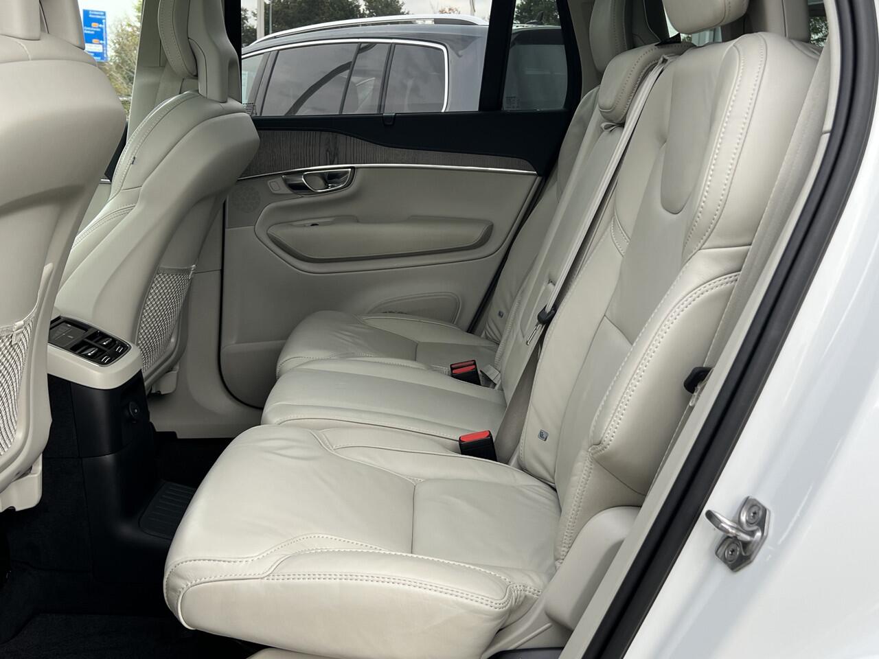 Volvo XC90 2.0 T8 Recharge 392 pk AWD Inscription 7-P Panoramadak Trekhaak Luchtvering 360 Camera Harman Kardon Pilot Assist Stuur + Stoelverwarming + Koeling Nappa Leer Head Up 20 Inch + All Season Plug in Hybride NL Auto Vol Opties