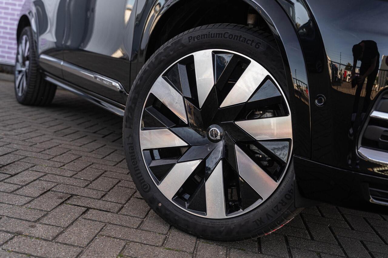 Volvo XC90 T8 Recharge AWD Ultimate Bright | 7-Zits | Longe Range | Google | Schuif-/Kanteldak | Head-Up Display | 360 Camera | Keyless | Getint Glas | Adaptieve Cruise | DAB | Stoel-/Stuurverwarming | Harman Kardon Audio | 21" LM