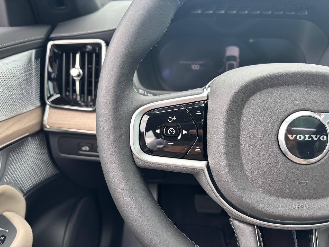 Volvo XC90 T8 Ultra Dark Luchtvering | Stoelmassage | 22 Inch | Bowers & Wilkins | 360 Camera |