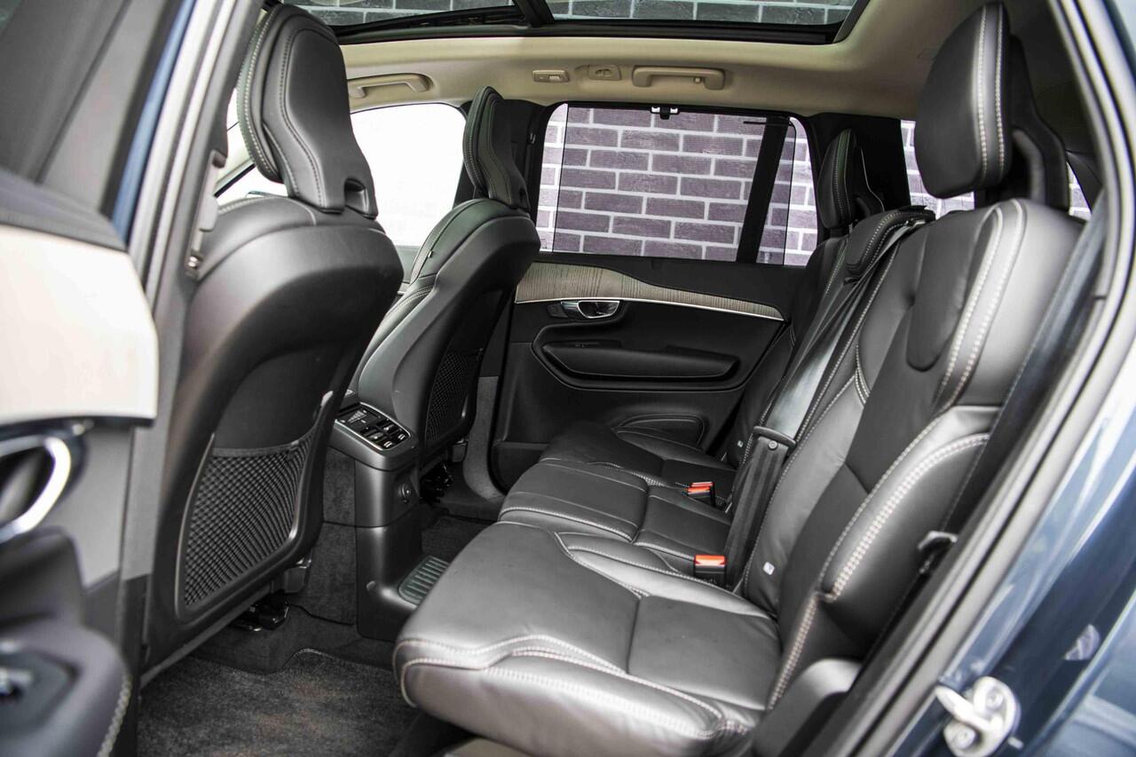 Volvo XC90 2.0 T8 Recharge AWD Bright | Panoramadak | Stoelventilatie | 360 Camera | Donker Glas | Luchtvering | Harman Kardon | 21" |