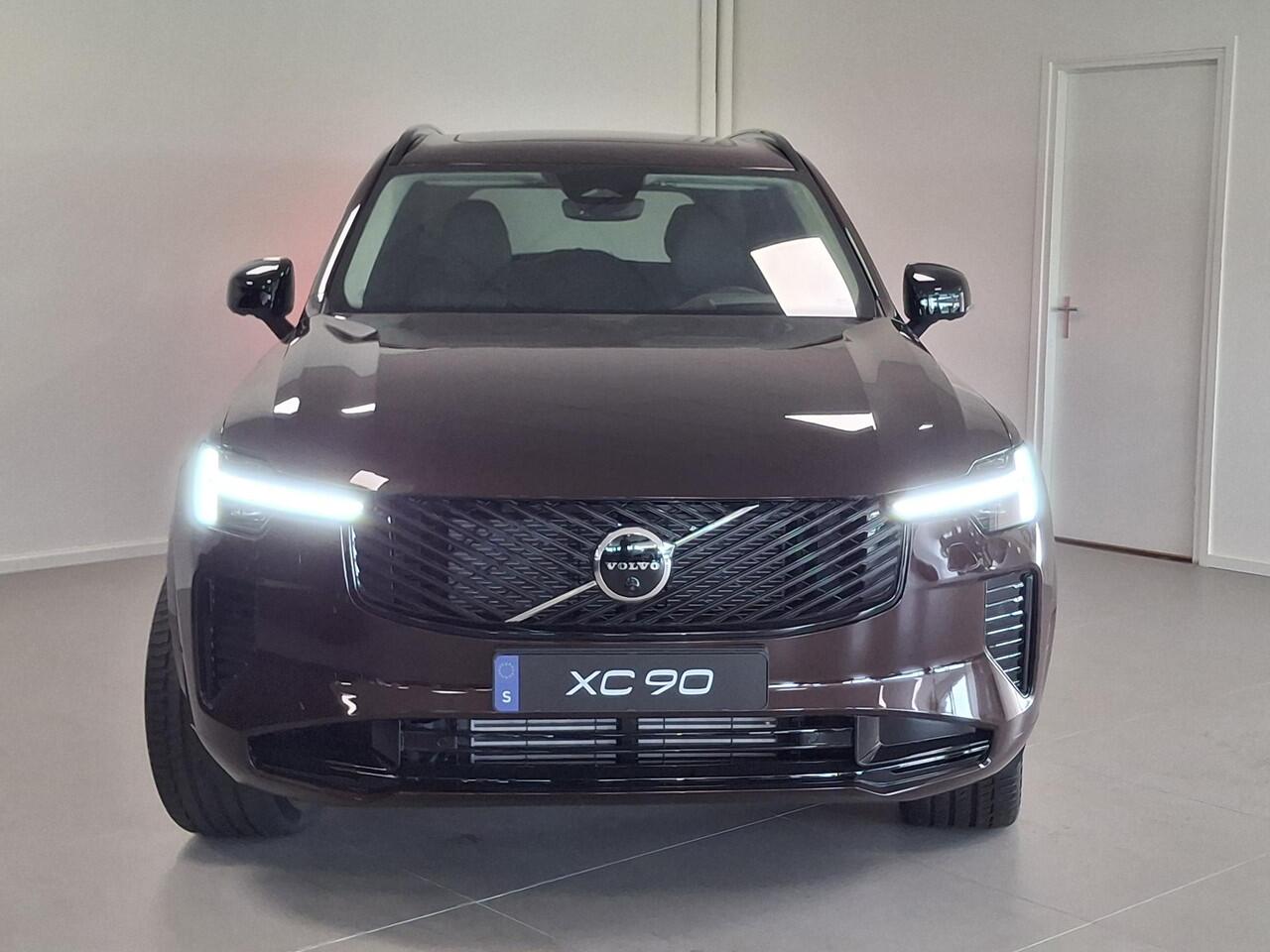 Volvo XC90 Ultra T8 Plug in Hybride 455 PK | Actieve luchtvering | Geventileerde/verwarmde voorstoelen | 360° Camera