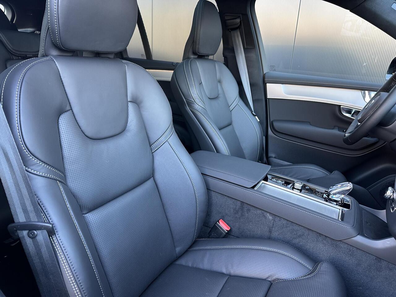 Volvo XC90 2.0 T8 Plug-in hybrid AWD Ultra Dark Exec. Ed. Panorama dak / Luchtvering / Bowers& Wilkins audio / Head-up display / Geventileerd leder met massagefunctie voorstoelen / Nubuck hemelbekl. / 22 inch wielen