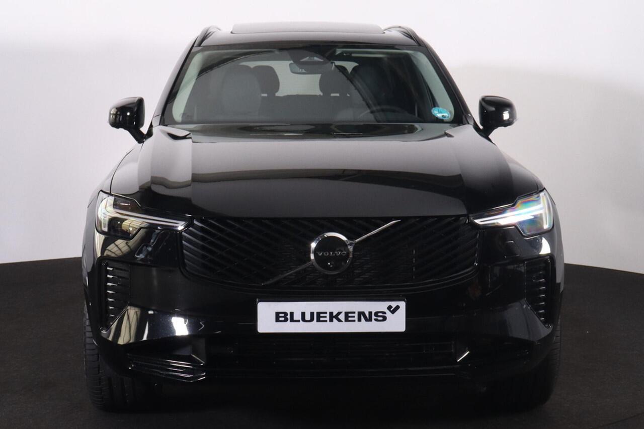 Volvo XC90 T8 Recharge AWD Plus Dark - Panorama/schuifdak - IntelliSafe Assist & Surround - 360º Camera - Harman/Kardon audio - Verwarmde voorstoelen, stuur & achterbank - Parkeersensoren voor & achter - Elektr. bedienb. voorstoelen met geheugen - Draadloze tel. lad