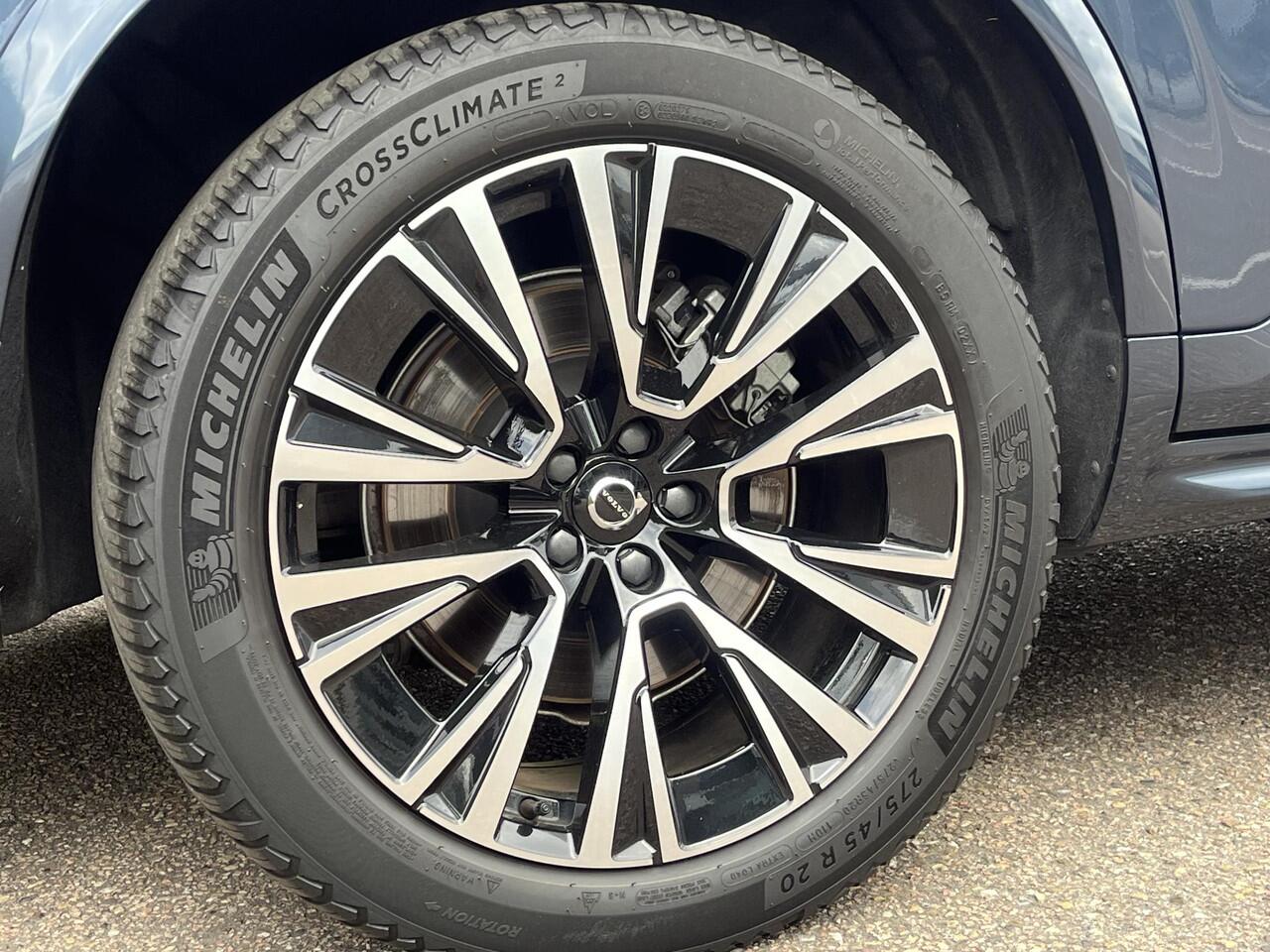 Volvo XC90 T8 Recharge AWD Plus Dark | Comfort Stoelen | Harman/Kardon | All Season Banden |