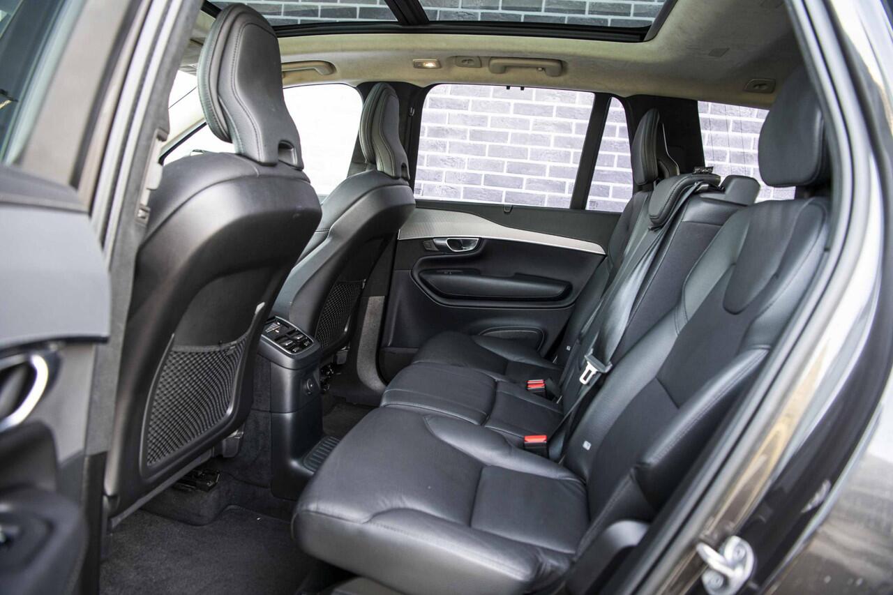 Volvo XC90 2.0 T8 Recharge AWD Ultimate Bright | Long Range | 7 Zits | Luchtvering | Panoramadak | Adaptieve Cruise Control | Trekhaak | 360° Parkeercamera | Harman Kardon Audio | Head-Up Display | Stoel-/Stuurverwarming |