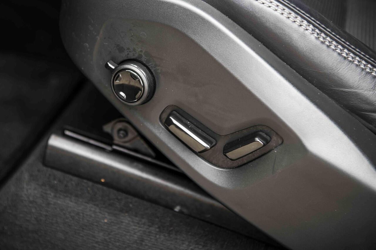 Volvo XC90 2.0 T8 Recharge AWD Bright | Panoramadak | Stoelventilatie | 360 Camera | Donker Glas | Luchtvering | Harman Kardon | 21" |