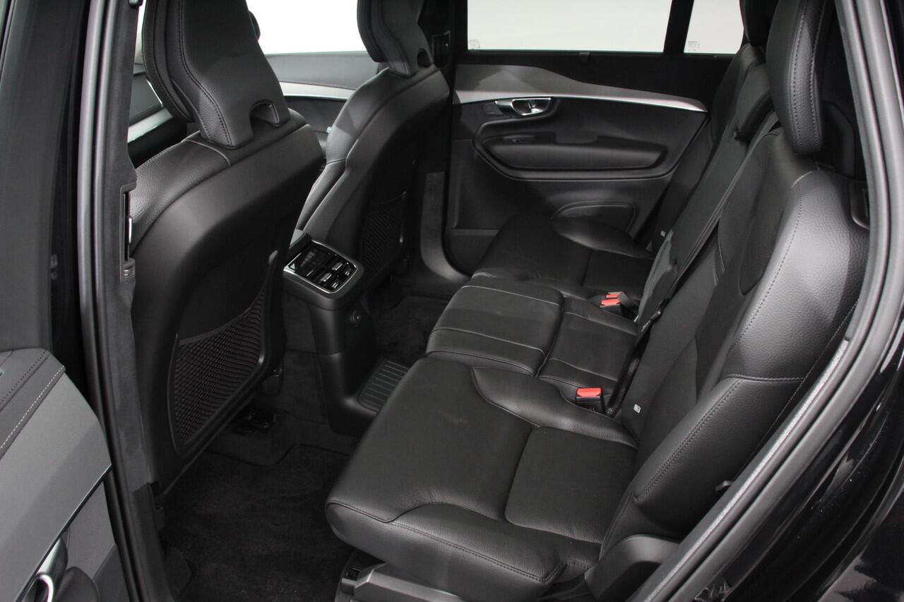 Volvo XC90 2.0 T8 Recharge AWD Ultimate Dark Leder Panorama-schuifdak Navigatie Harman Kardon Elektrisch bedienbare achterklep Camera