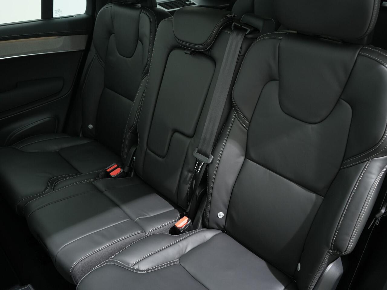 Volvo XC90 2.0 T8 RECHARGE 455PK AWD ULTRA DARK MY26 | Luchtvering | Nappa Leder | Massage | Ventilatie