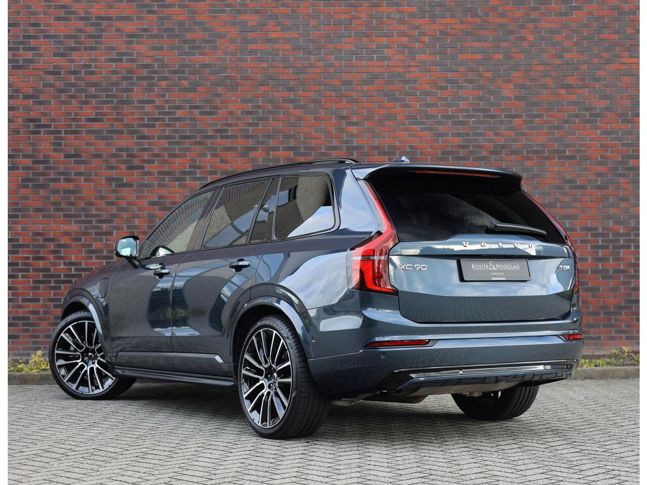 Volvo XC90 T8 AWD Ultra Dark | Pano - Massage - Trekhaak - B&W