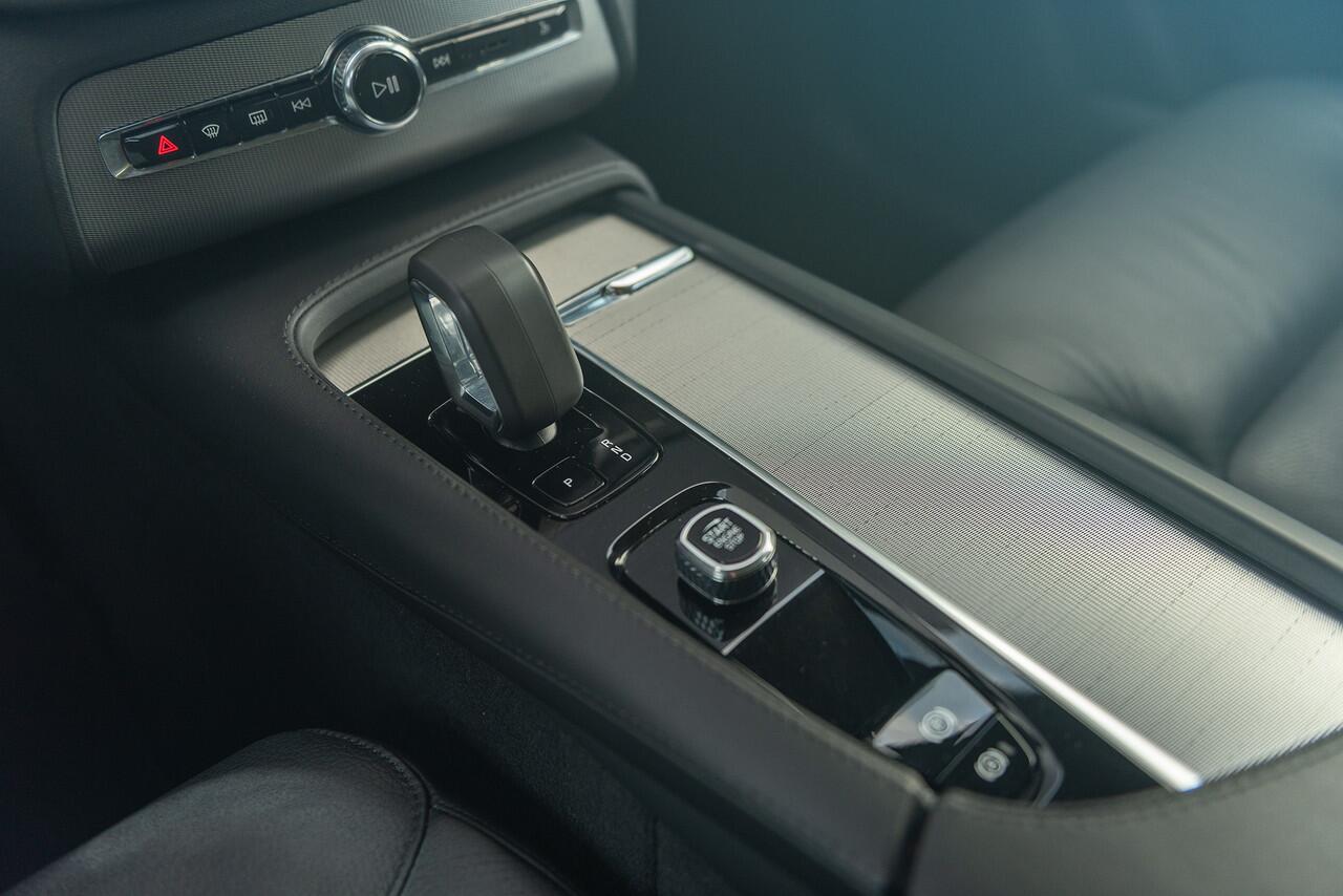 Volvo XC90 T8 Aut. Long Range Core Bright ACC Leder 455pk