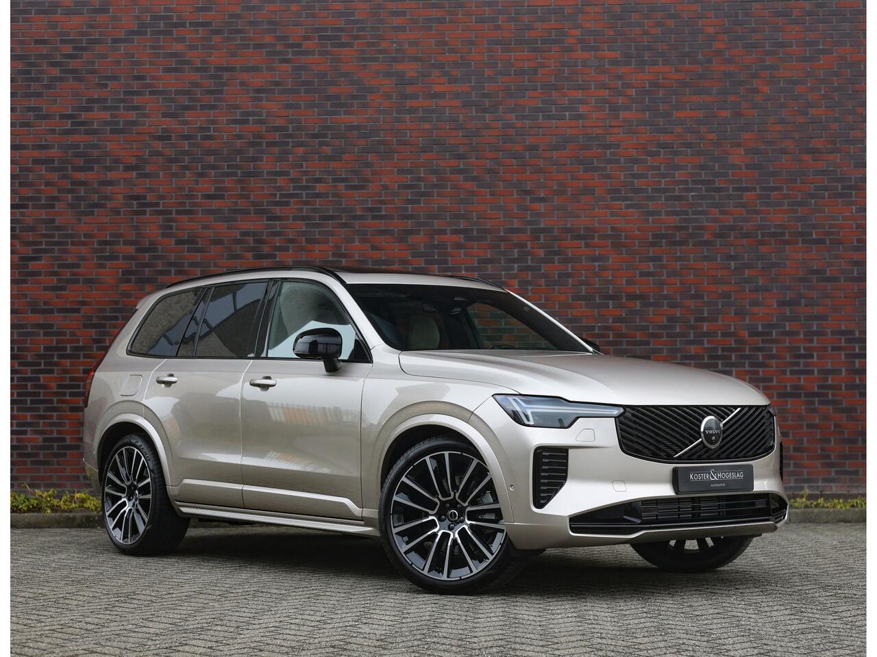volvo-xc90-t8-awd-ultra-dark--dire