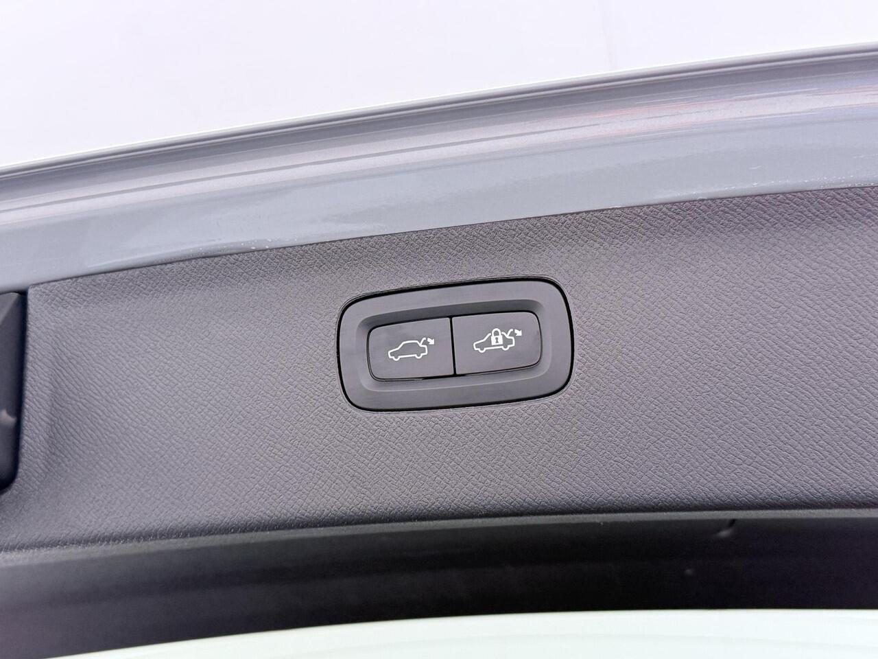 Volvo XC90 2.0 T8 Recharge AWD Plus Dark VapourGrey/22inch/LongRange/Panodak etc.