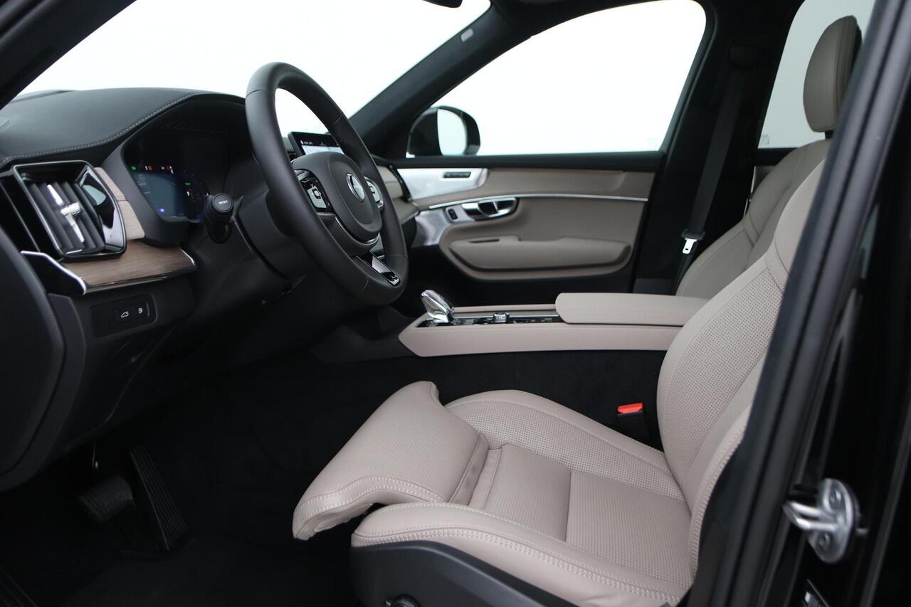 Volvo XC90 T8 Plug-in hybrid Ultra Dark | FACELIFT | Bowers&Wilkins | Massage+Ventilatie | Trekhaak | 22 Inch | Panoramadak | Head-Up | 360 Camera