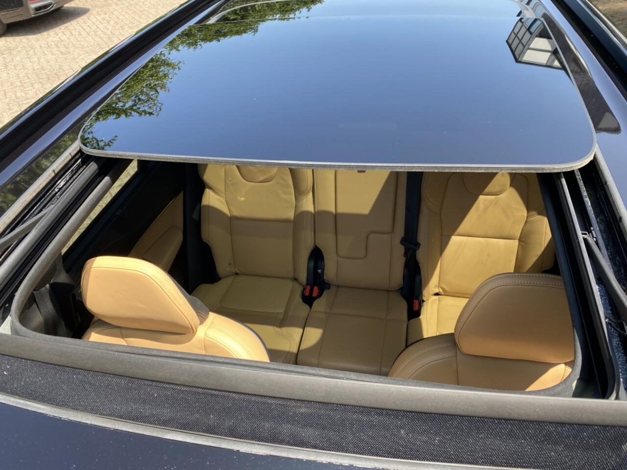 Volvo XC90 2.0 T8 AWD U. Dark