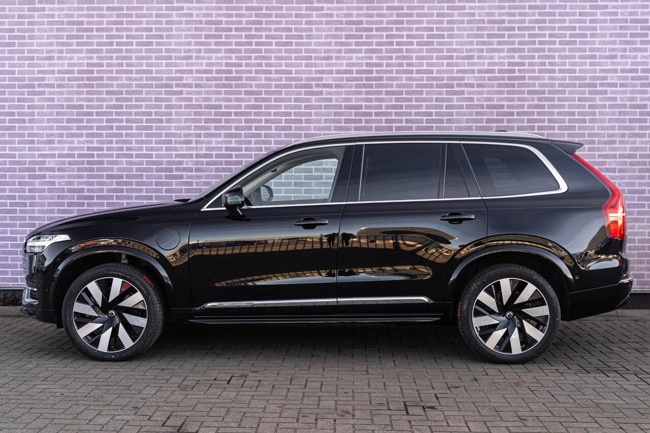Volvo XC90 T8 Recharge AWD Ultimate Bright | 7-Zits | Longe Range | Google | Schuif-/Kanteldak | Head-Up Display | 360 Camera | Keyless | Getint Glas | Adaptieve Cruise | DAB | Stoel-/Stuurverwarming | Harman Kardon Audio | 21" LM