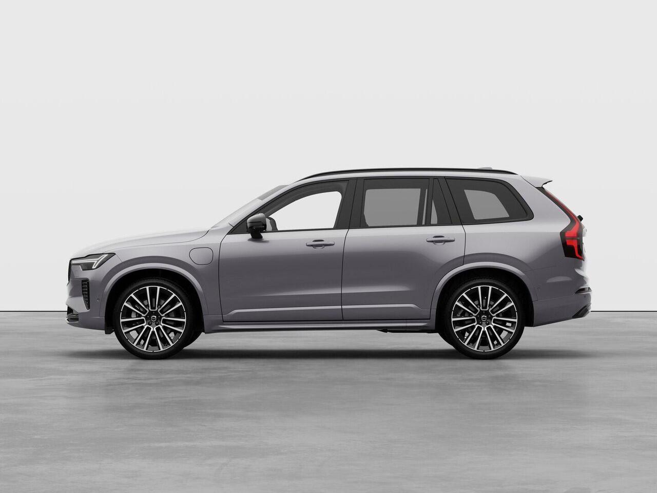 Volvo XC90 2.0 T8 Plug-in hybrid AWD Ultra Dark Automaat / Panoramadak / Luchtvering / 22" velgen / Privacy Glass / Massage stoelen / MY2026