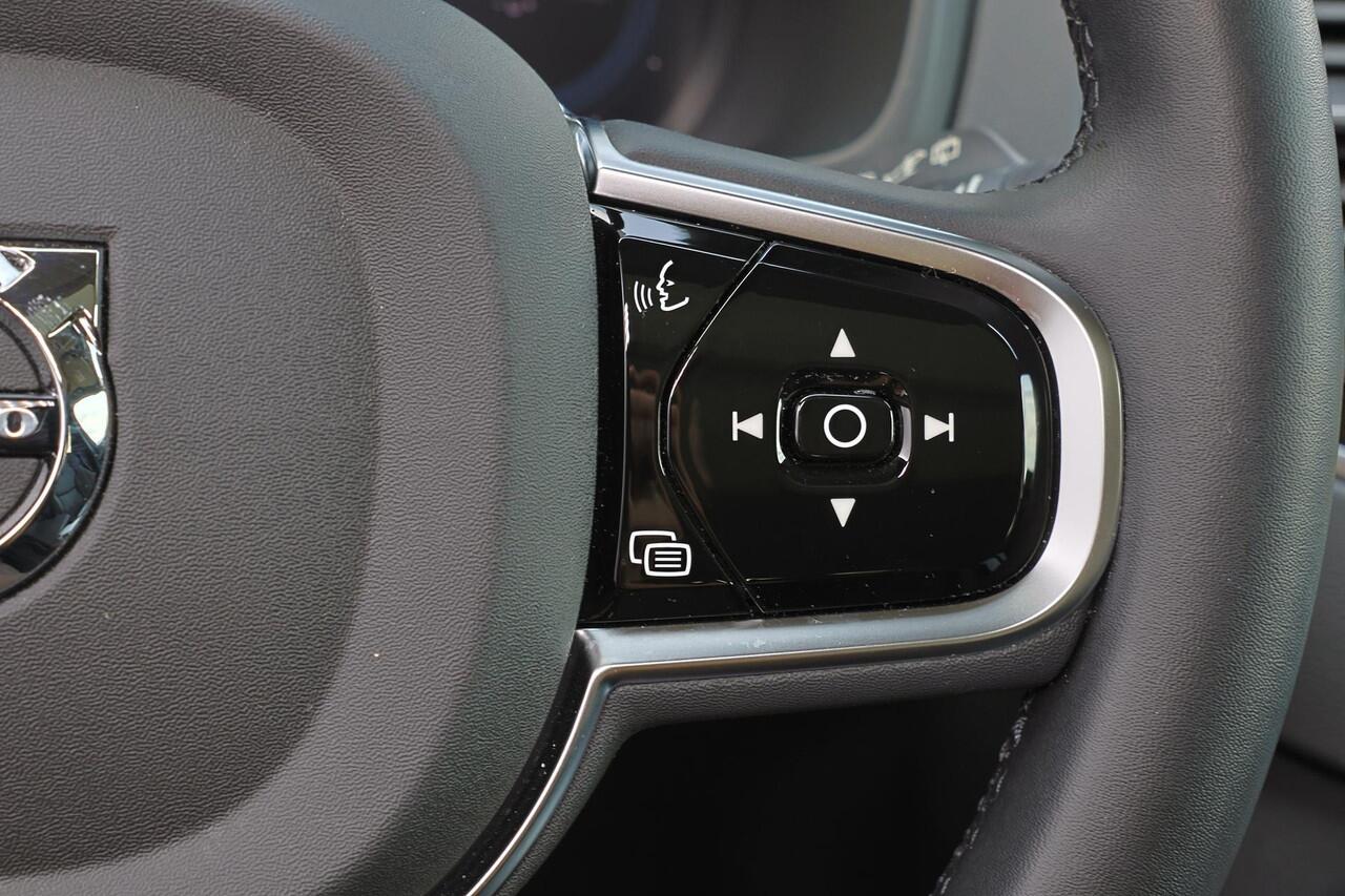 Volvo XC90 T8 Recharge AWD Plus Bright - Panorama/schuifdak - IntelliSafe Assist & Surround - 360º Camera - Harman/Kardon audio - Adaptieve LED koplampen - Verwarmde voorstoelen, stuur & achterbank - Parkeersensoren voor & achter - Elektr. bedienb. voorstoelen met g