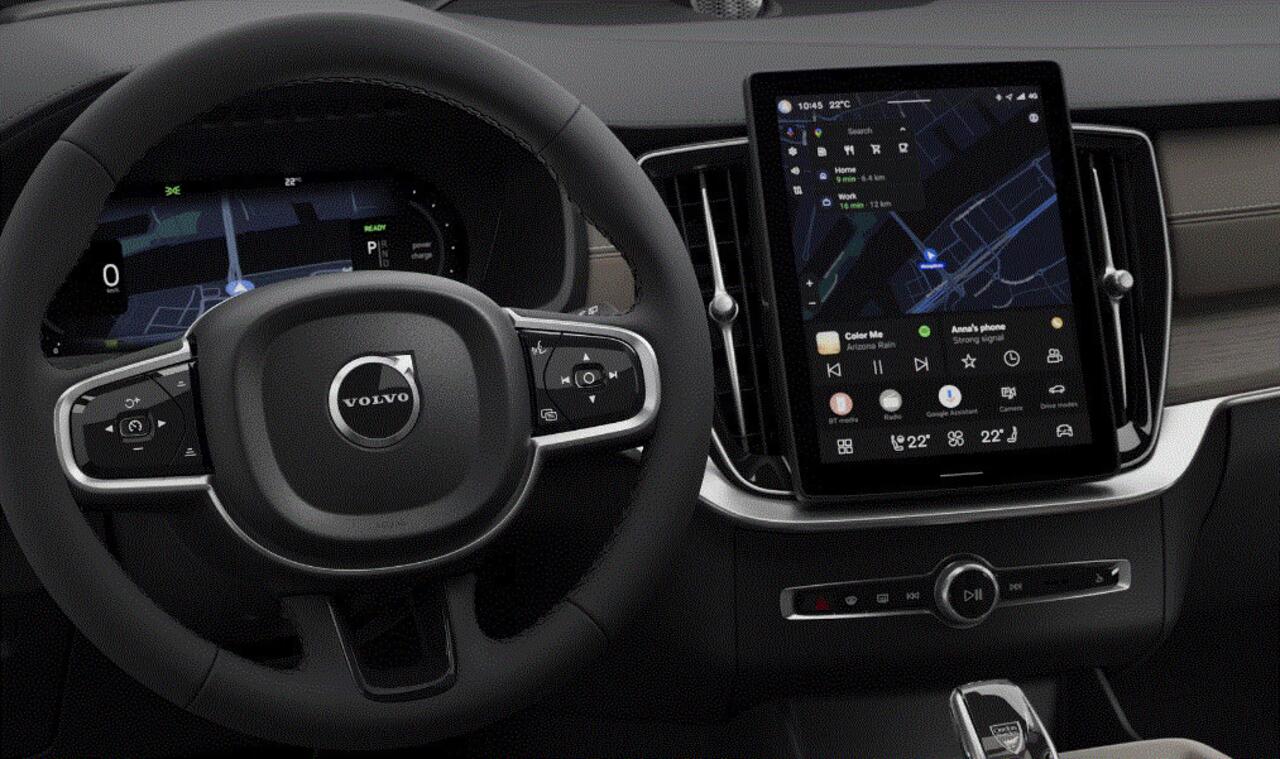 Volvo XC90 T8 455PK Automaat Plug-in Hybrid AWD Ultra Dark / Luchtvering / Bowers & Wilkins / 360 Camera / Head Up Display / Gelamineerde Ramen / 22'' Velgen /