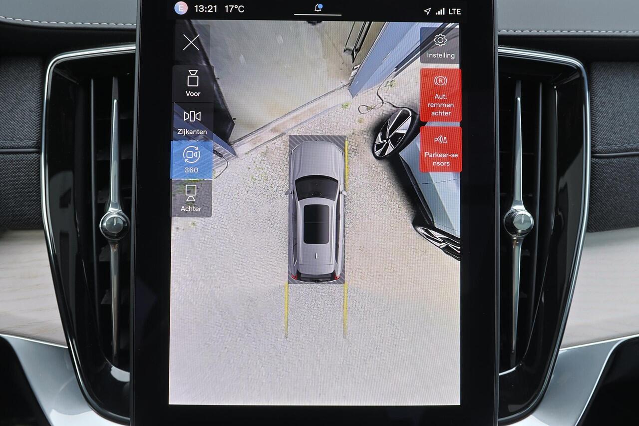 Volvo XC90 T8 Recharge AWD Ultra Dark - Luchtvering - Panorama/schuifdak - IntelliSafe Assist & Surround - 360º Camera - Bowers & Wilkins audio - Verwarmde voorstoelen, stuur & achterbank - Parkeersensoren voor & achter - Elektr. bedienb. voorstoelen met geheugen - 
