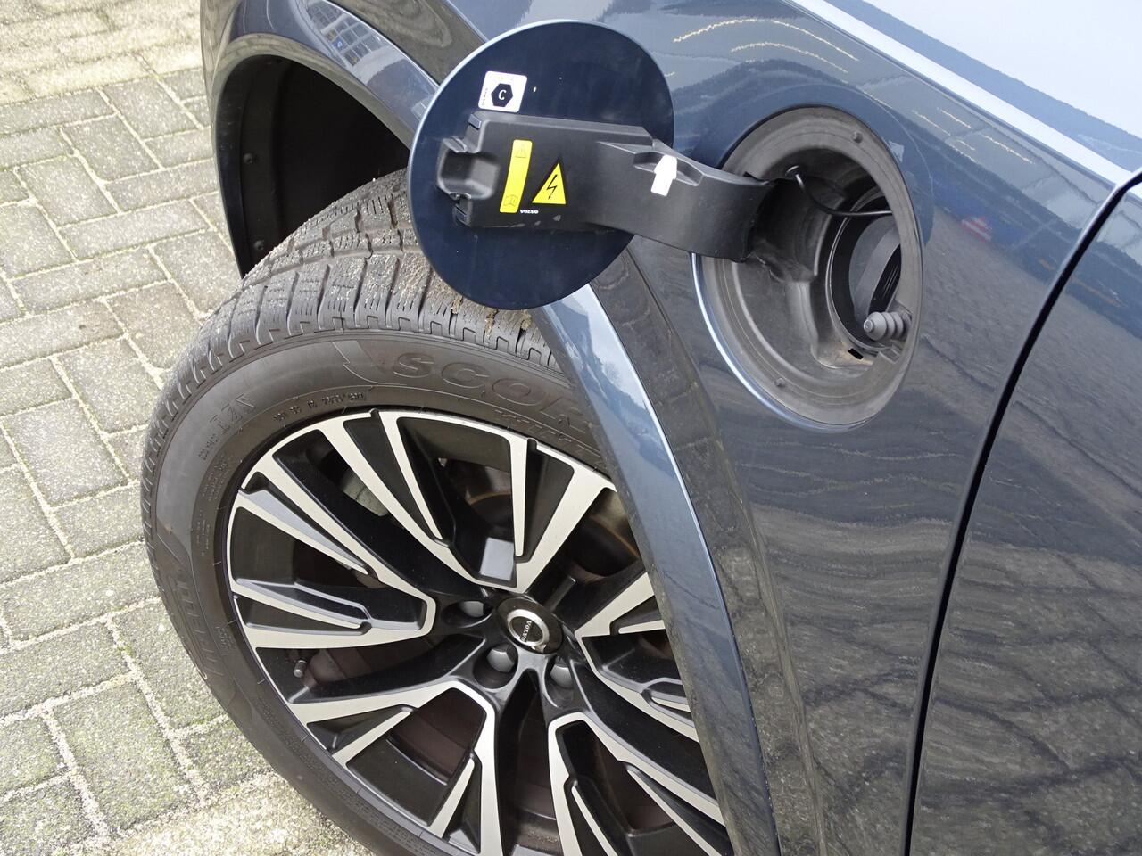 Volvo XC90 2.0 T8 Recharge AWD Core Bright | Long Range | Leder | Keyless