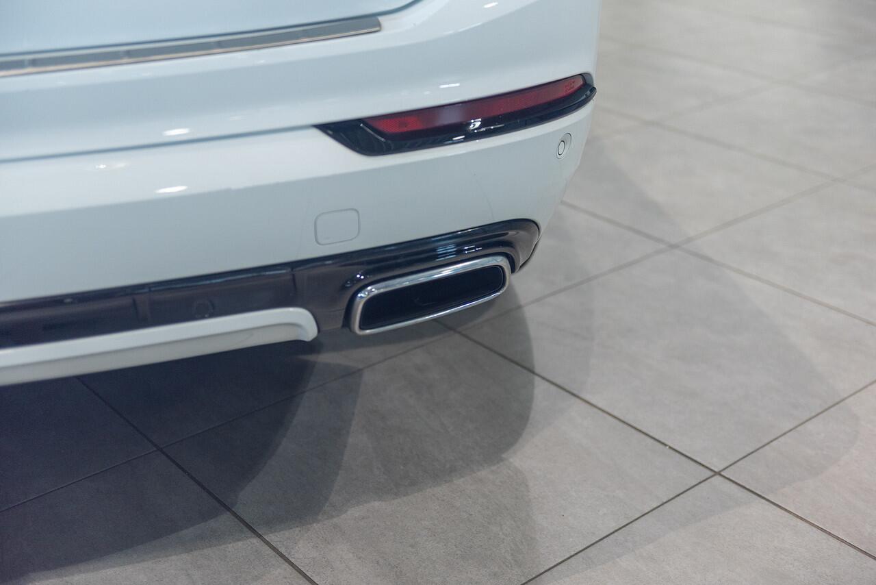 Volvo XC90 T8 Aut. R-Design ACC Trekhaak Stoelverwarming Leder 390pk