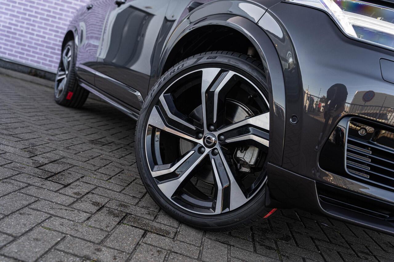 Volvo XC90 T8 Recharge AWD Ultra Dark | 7-Zits | Longe Range | Google | Schuif-/Kanteldak | Memory | 360 Camera | Bowers & Wilkins Audio | Park Assist | Getint Glas | DAB | Adaptieve Cruise | Draadloos Telefoon Opladen | | 22" LM