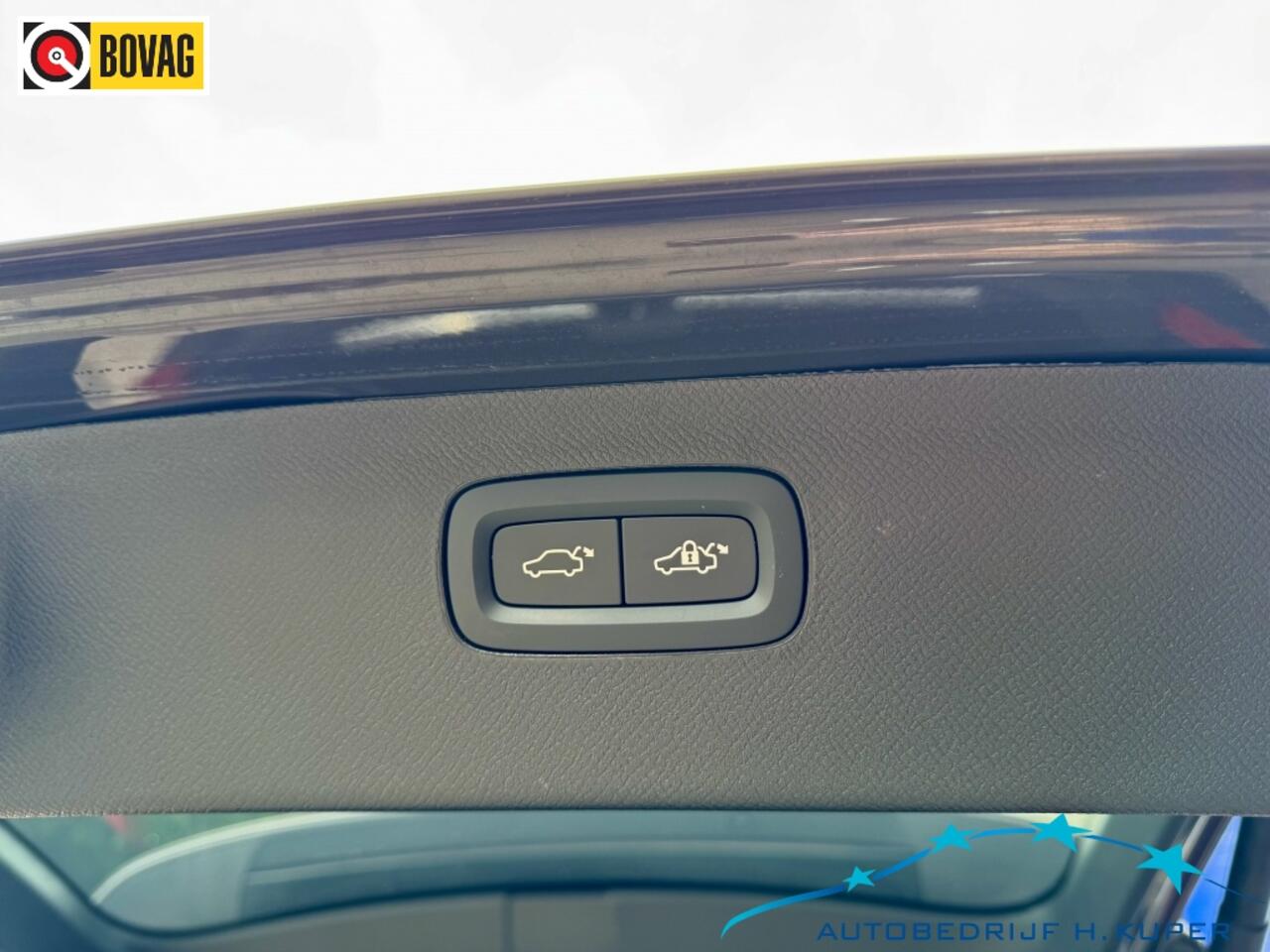 Volvo XC90 2.0 T8 Recharge AWD Ultimate Dark | 7 Zits | Elektr. Panodak | T