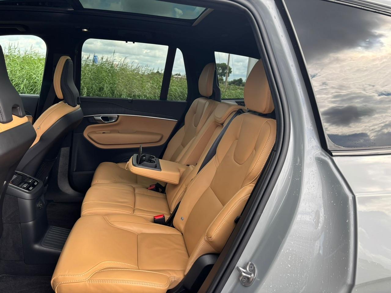 Volvo XC90 T8 Plug-in hybrid AWD Ultra Dark | 22"L.M.Velgen | Nappa Leder | Panoramadak |