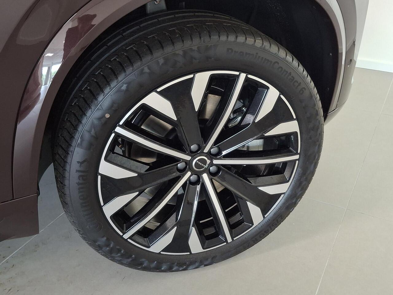 Volvo XC90 Ultra T8 Plug in Hybride 455 PK | Actieve luchtvering | Geventileerde/verwarmde voorstoelen | 360° Camera