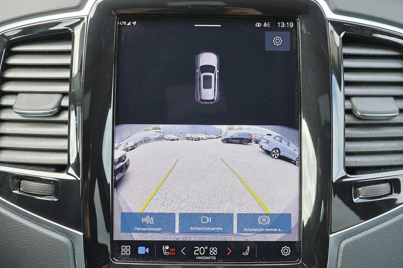 Volvo XC90 T8 Recharge AWD Plus Dark - IntelliSafe Assist & Surround - Harman/Kardon audio - Adaptieve LED koplampen - Parkeercamera achter - Verwarmde voorstoelen, stuur & achterbank - Parkeersensoren voor & achter - Elektr. bedienb. voorstoelen met geheugen - Draa