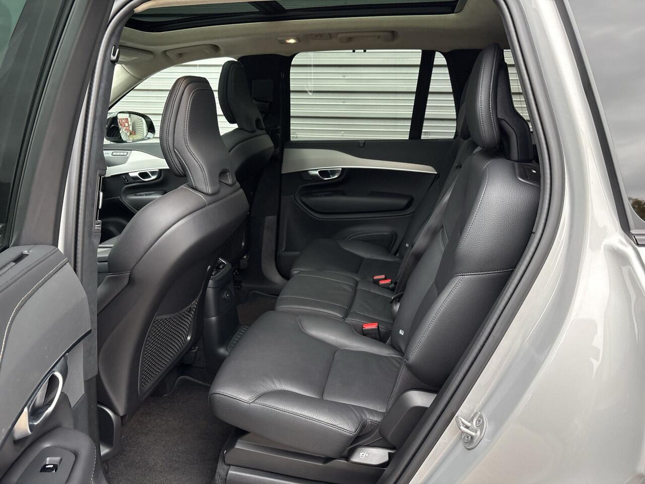 Volvo XC90 T8 Recharge AWD Ultimate Dark / Luchtvering / Trekhaak / 360 Camera /