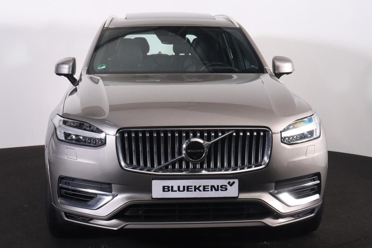 Volvo XC90 T8 AWD Inscription Intro Edition - Luchtvering - Panorama/schuifdak - IntelliSafe Assist & Surround - 360º Camera - Harman/Kardon audio - Adaptieve LED koplampen - Verwarmde voorstoelen - Parkeersensoren voor & achter - Elektr. bedienb. voorstoelen met ge