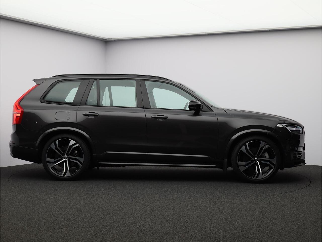 Volvo XC90 T8 AWD Recharge Ultimate Dark / Trekhaak / Luchtvering / B&W audio / 22" / Head up display / 360 Camera / Panoramadak /