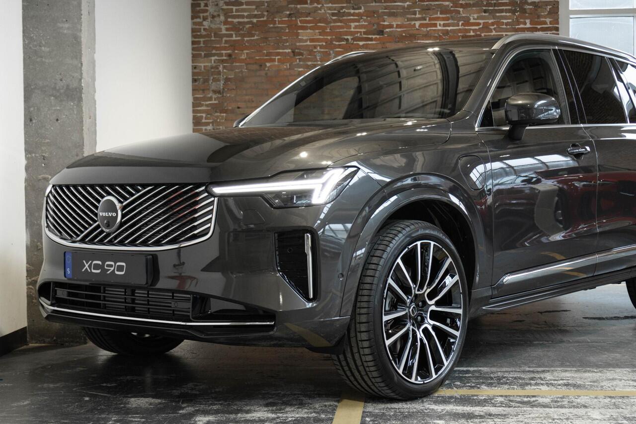 Volvo XC90 2.0 T8 Plug-in hybrid AWD Ultra Bright Executive Edition | Luchtvering | Bowers & Wilkins | Geventileerde Voorstoelen | Massagefunctie | Head-Up Display | 22" Lichtmetalen Wielen |