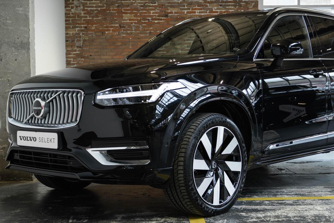 Volvo XC90 T8 Plug-in hybrid AWD Ultra Bright | Verwarmbare voorstoelen | Verwarmbaar stuurwiel | Verwarmbare achterbank | Premium audio by Bowers & Wilkins | Panoramadak | Luchtvering | Rondom zichtcamera | 21 inch Lichtmetalen velgen