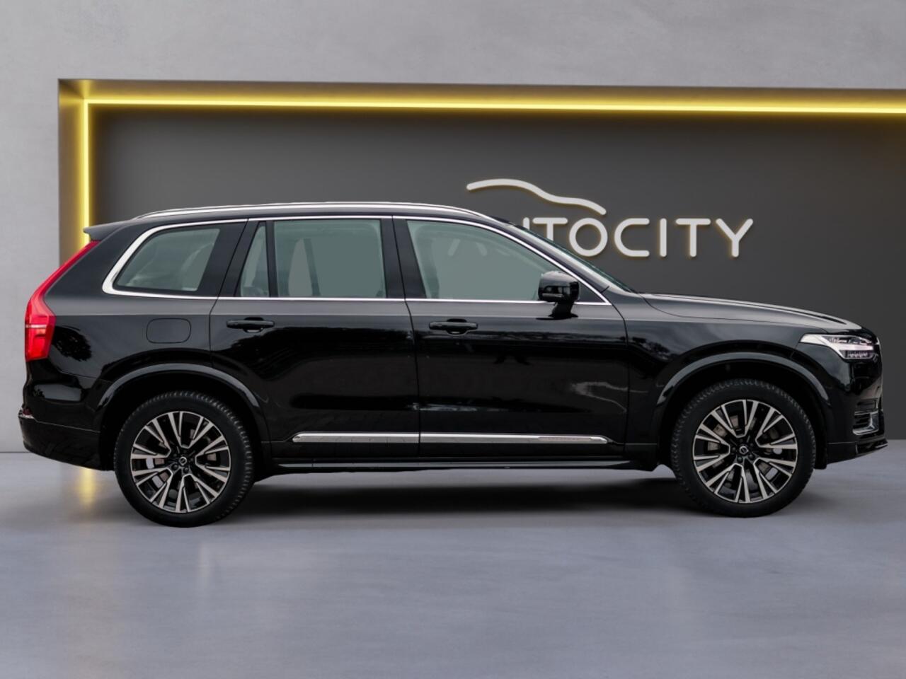 Volvo XC90 Ultimate Bright Recharge Plug-In Hybrid AWD Long Range l Pano l