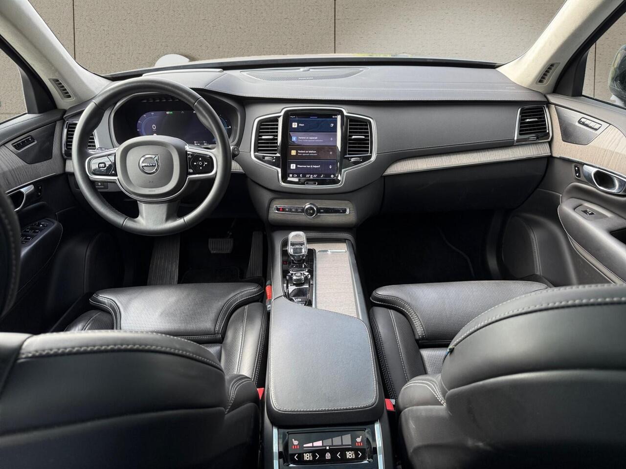 Volvo XC90 2.0 T8 Recharge AWD Ultimate Dark | Luchtvering | Extra getint glas | Trekhaak | Stoelverwarming en ventilatie |