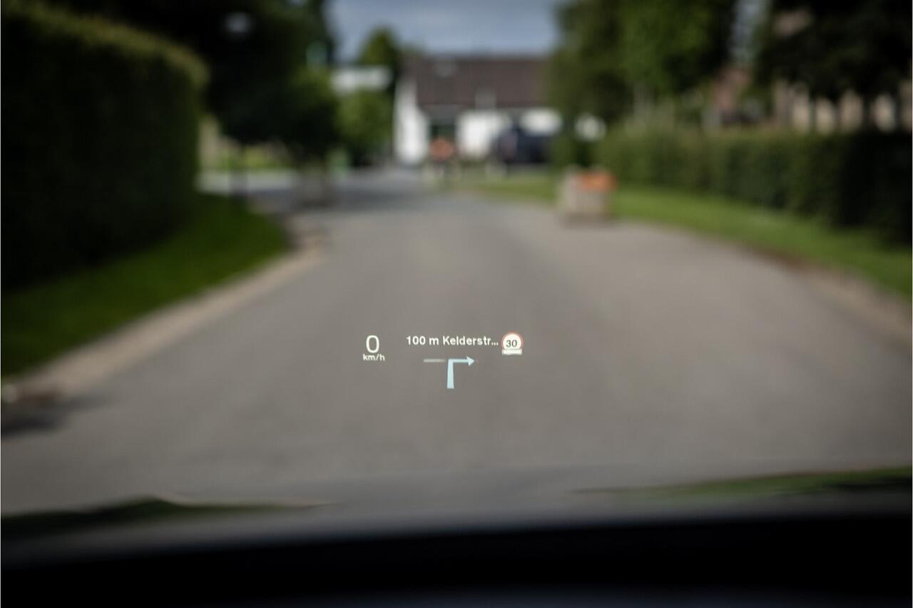 Volvo XC90 2.0 T8 AWD R-Design Luchtvering Massage Stoelventilatie Head Up Panorama