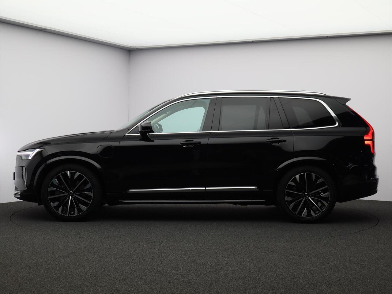 Volvo XC90 T8 455PK Plug-in hybrid AWD Ultra Bright / Facelift / Trekhaak / Luchtvering / Matrix LED / Head Up / Nubuck Hemel / Panoramisch Dak / 360gr Camera /