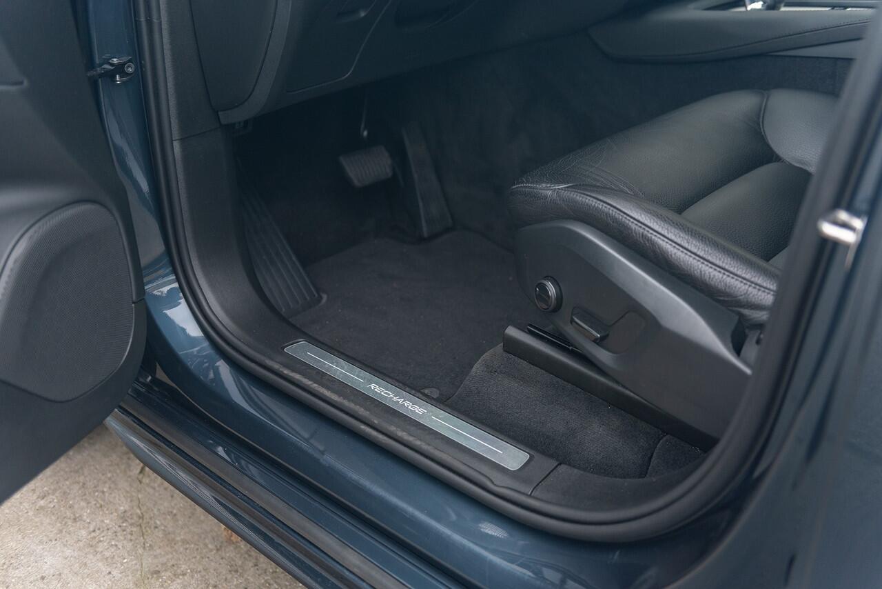 Volvo XC90 T8 Aut. Long Range Core Bright Trekhaak Standkachel Google 455pk