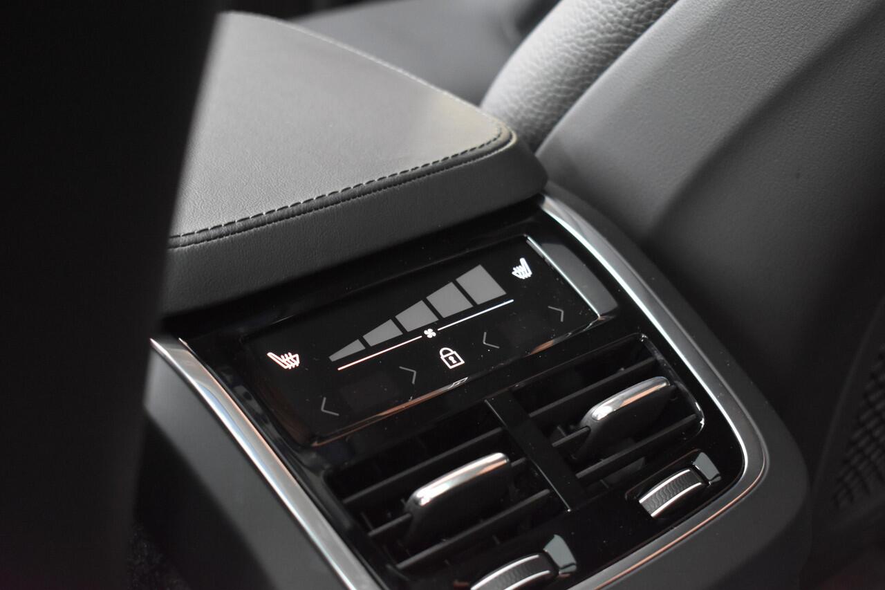 Volvo XC90 T8 455PK Recharge AWD Ultra Bright | Head-Up | Full-LED | Panoramadak | Nubuck hemel | Harman/Kardon | Kinderzitje | Keyless | Adapt. Cruise | BLIS |