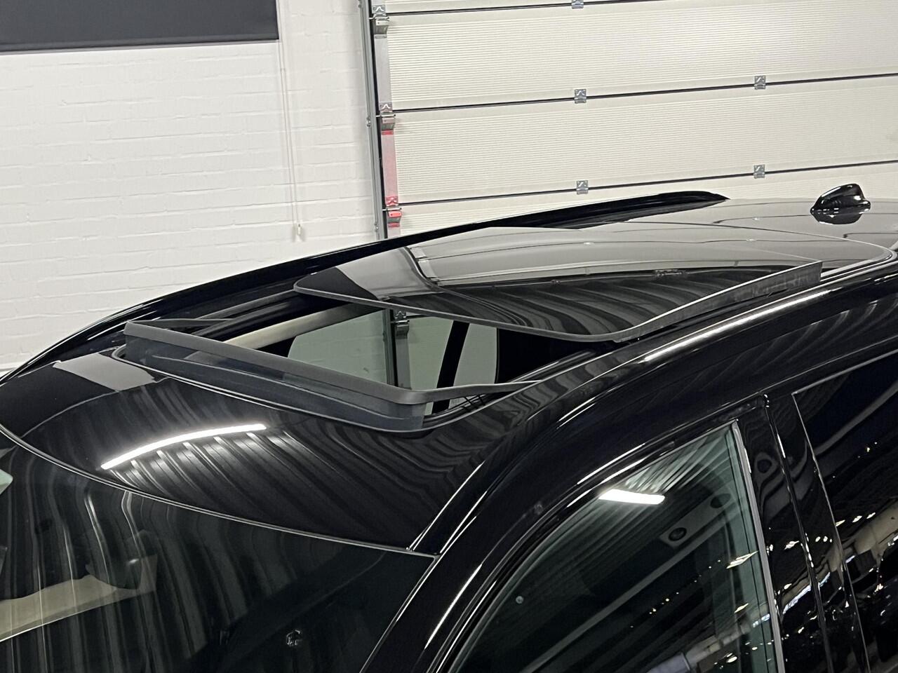 Volvo XC90 2.0 T8 Plug-in hybrid AWD Ultra Dark Luchtvering | Open dak | Head-up | Harman/Kardon | 360 Camera | Adapt. Cruise c.